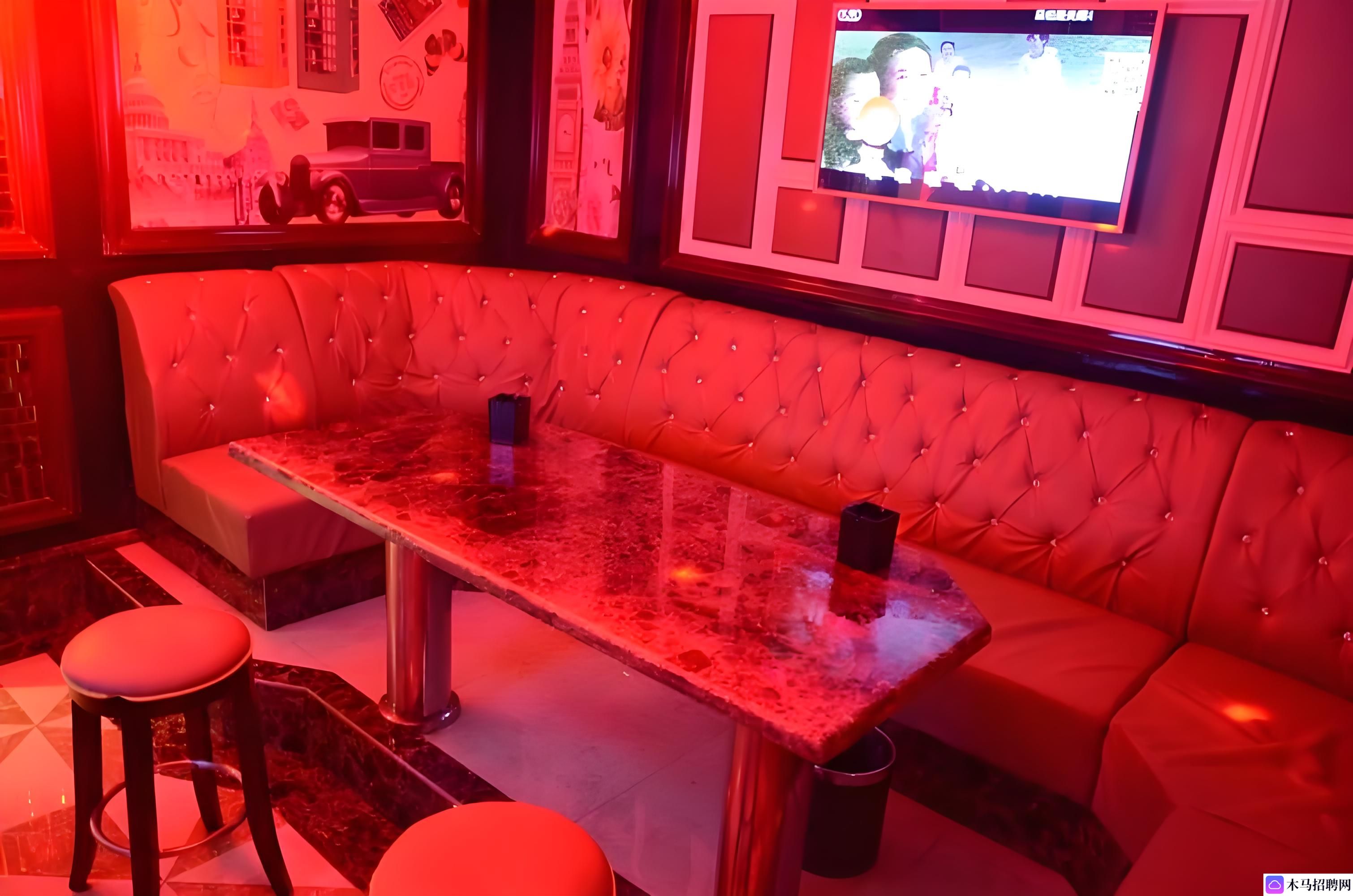 夜色璀璨，职等你来！加入大坪时代天街KTV，做个魅力点餐员